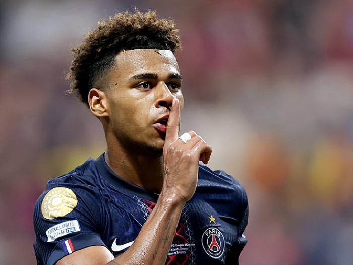 文森特：我们需要里夫斯做自己，每场比赛我们都非常依赖他（文森特：我们每战都离不开里夫斯，他只需做自己）