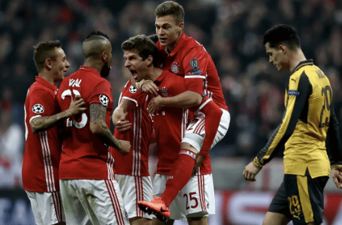 围绕着莱万与凯恩的转会传闻大家觉得拜仁会同意吗？（莱万、凯恩转会传闻四起：拜仁会放行吗？）