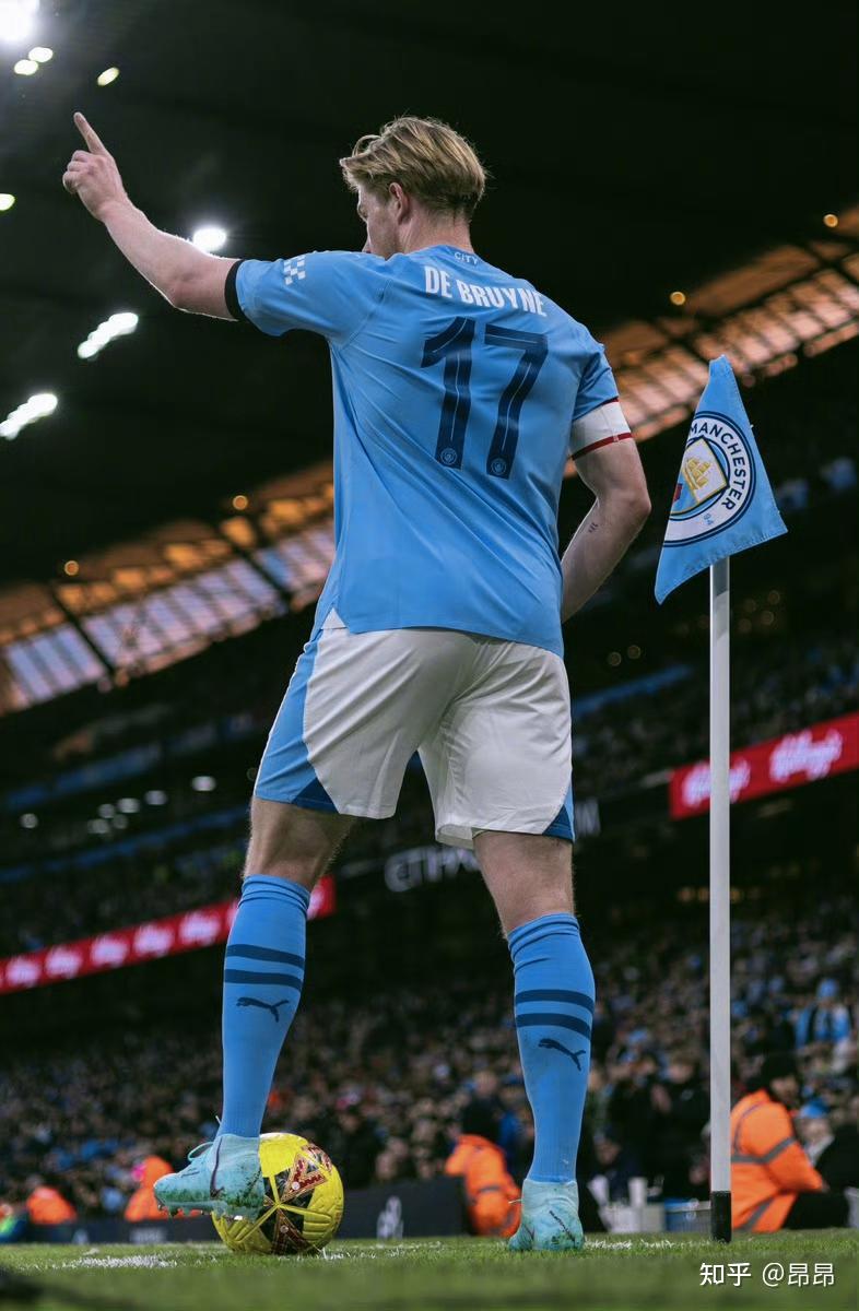 大哥你在干嘛？米兰德比补时阶段，巴斯托尼掏裆奇克（米兰德比补时阶段现争议：巴斯托尼对奇克疑似不当动作）