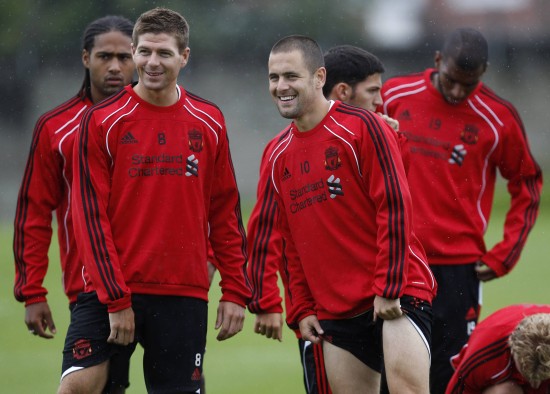 外线手感火热！麦克布莱德替补命中7记三分砍下22分3篮板（替补发威！麦克布莱德外线7记三分轰下22分3篮板）