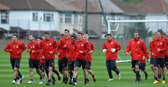 厄德高复出引发阿森纳阵容平衡讨论（厄德高回归令阿森纳阵容均衡成焦点）