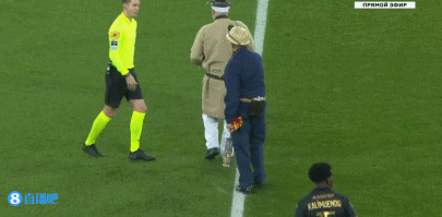 英超PK意甲！切尔西欧冠里程碑：终结3场不胜？18岁飞翼或创历史（英超对决意甲：切尔西冲击欧冠里程碑，力争止住三场不胜，18岁边锋有望改写纪录）